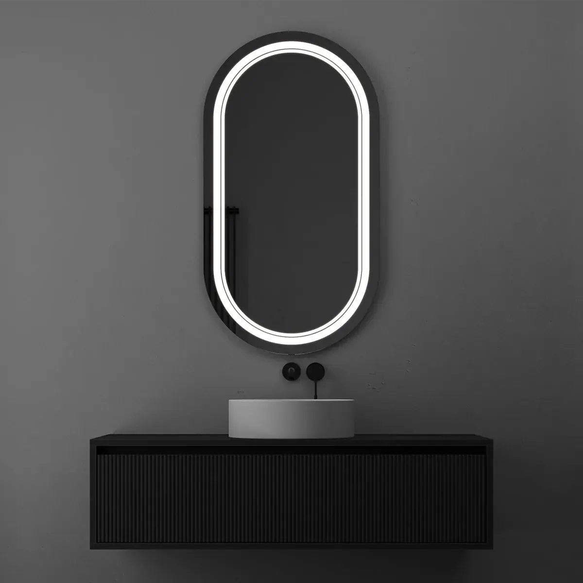 Briz Luna Oval — Овальне дзеркало з передньою LED-підсвіткою