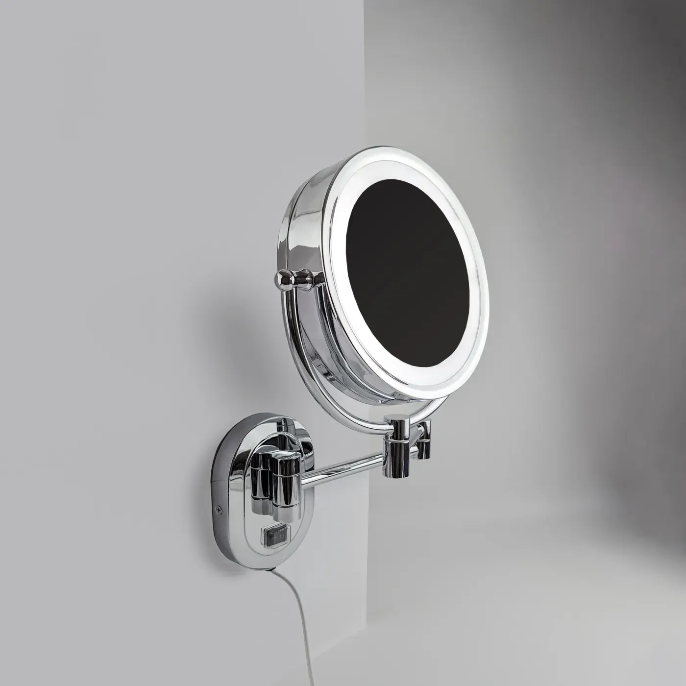 Studio Oval — Косметичне дзеркало зі збільшенням на кронштейні